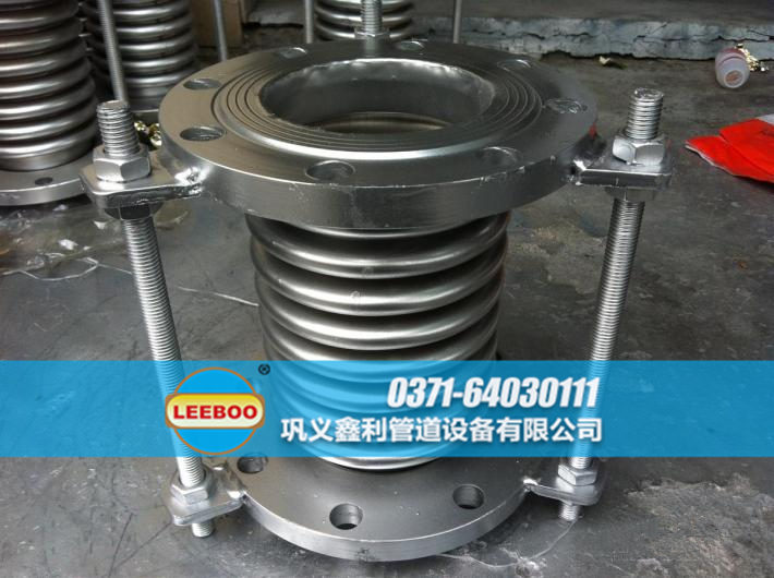 <a href=http://www.cavemanastronomy.com target=_blank class=infotextkey>補償器</a>生產(chǎn)車間