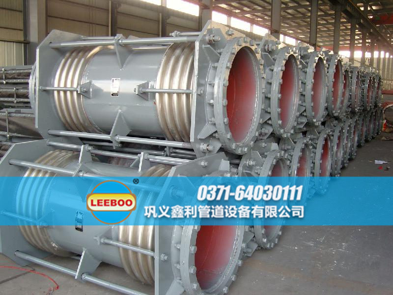 <a href=http://www.cavemanastronomy.com target=_blank class=infotextkey>補(bǔ)償器</a>生產(chǎn)車間